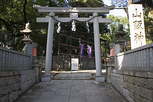 山阪神社